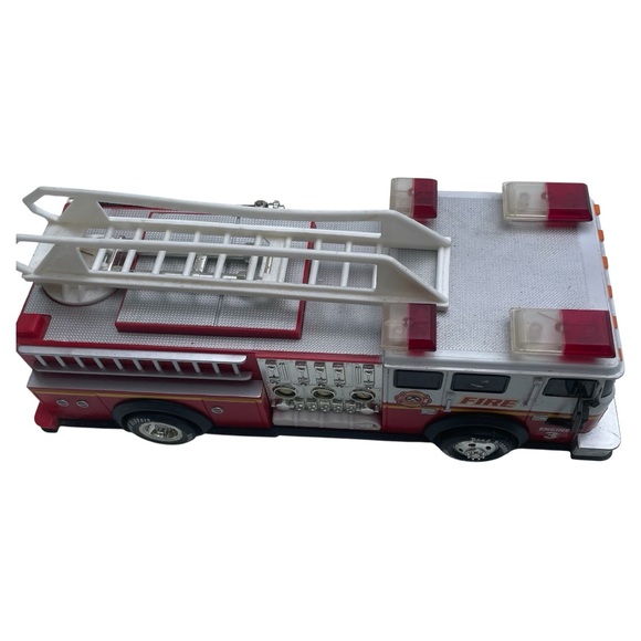 Deluxe Red and White Fire Engine Toy - Picture 3 of 5